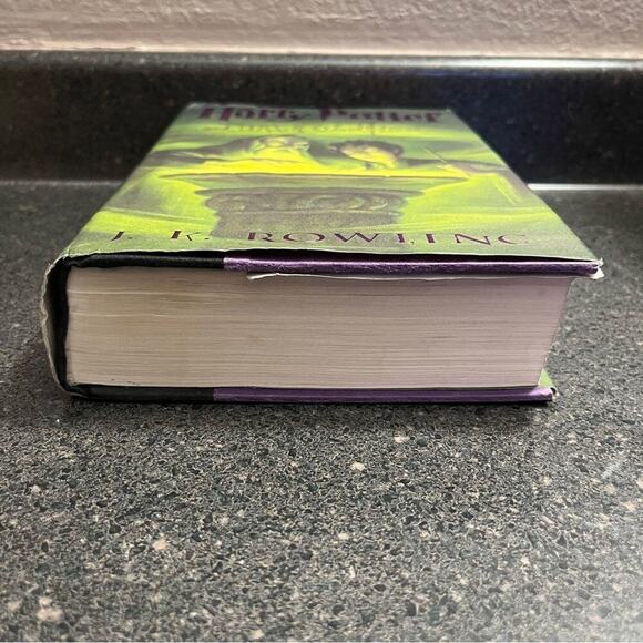 Harry Potter and the Half-Blood Prince: Hard Cover - Picture 2 of 9